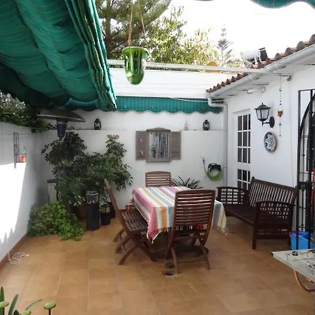 Aloha Valdelagrana Villa