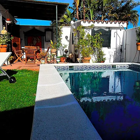 Aloha Valdelagrana Villa