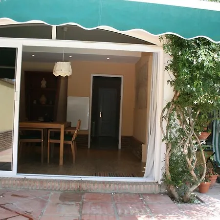 Aloha Valdelagrana Villa