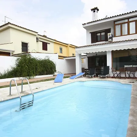 Aloha Valdelagrana Villa